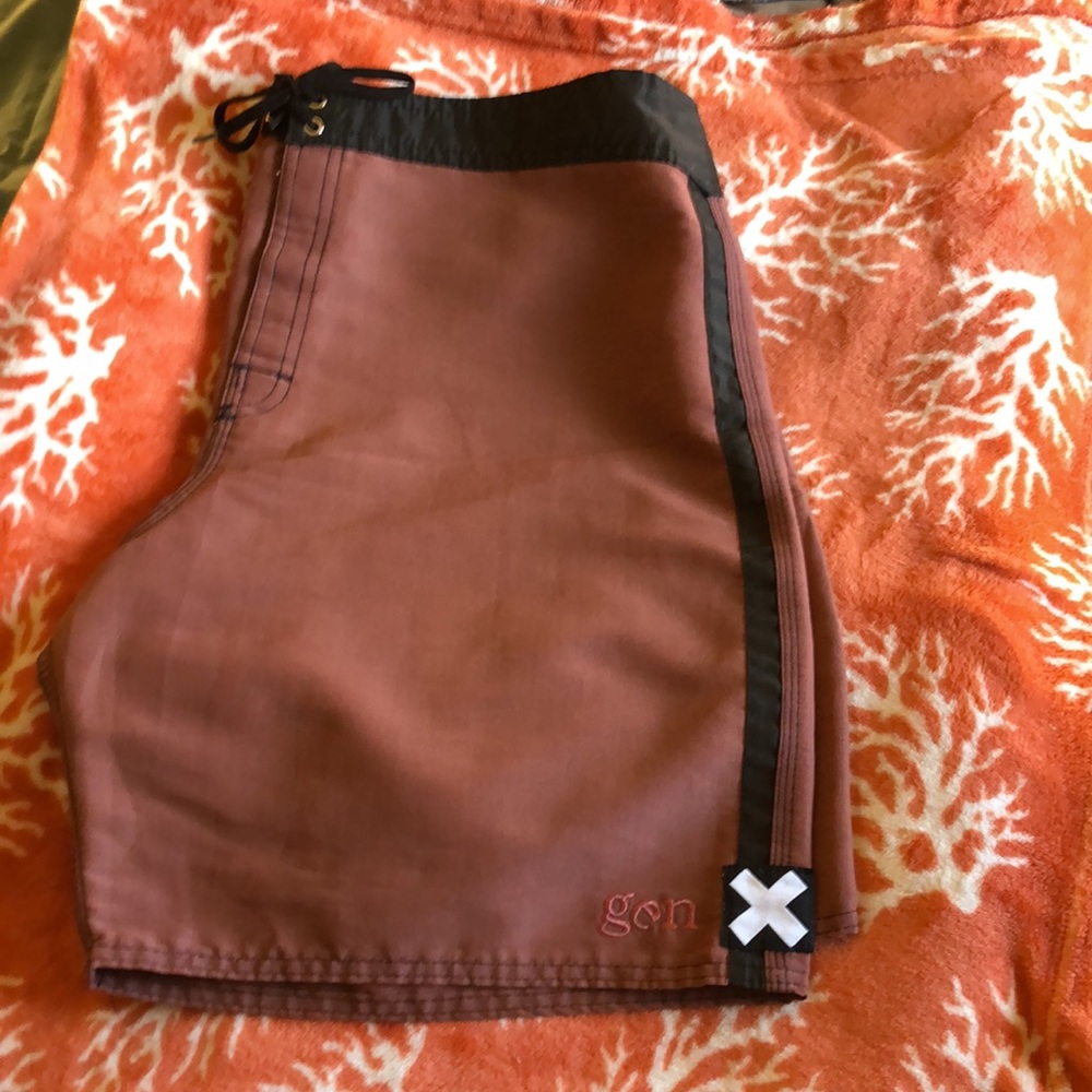 Vintage 2000 Quiksilver Gen X bored shorts. New condition size 36